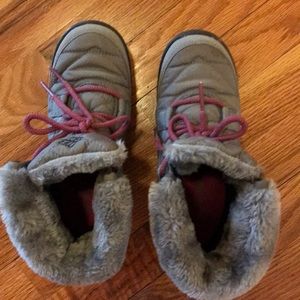 Columbia boots size 2
